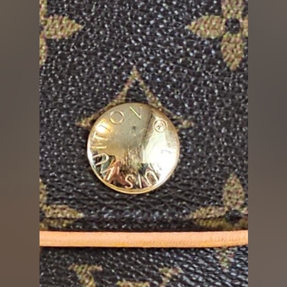 Authentic LOUIS VUITTON Cancun Pochette Crossbody Bag - Picture 5 of 12